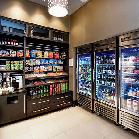 Hilton Garden Inn Raleigh/Crabtree Valley Esterno foto