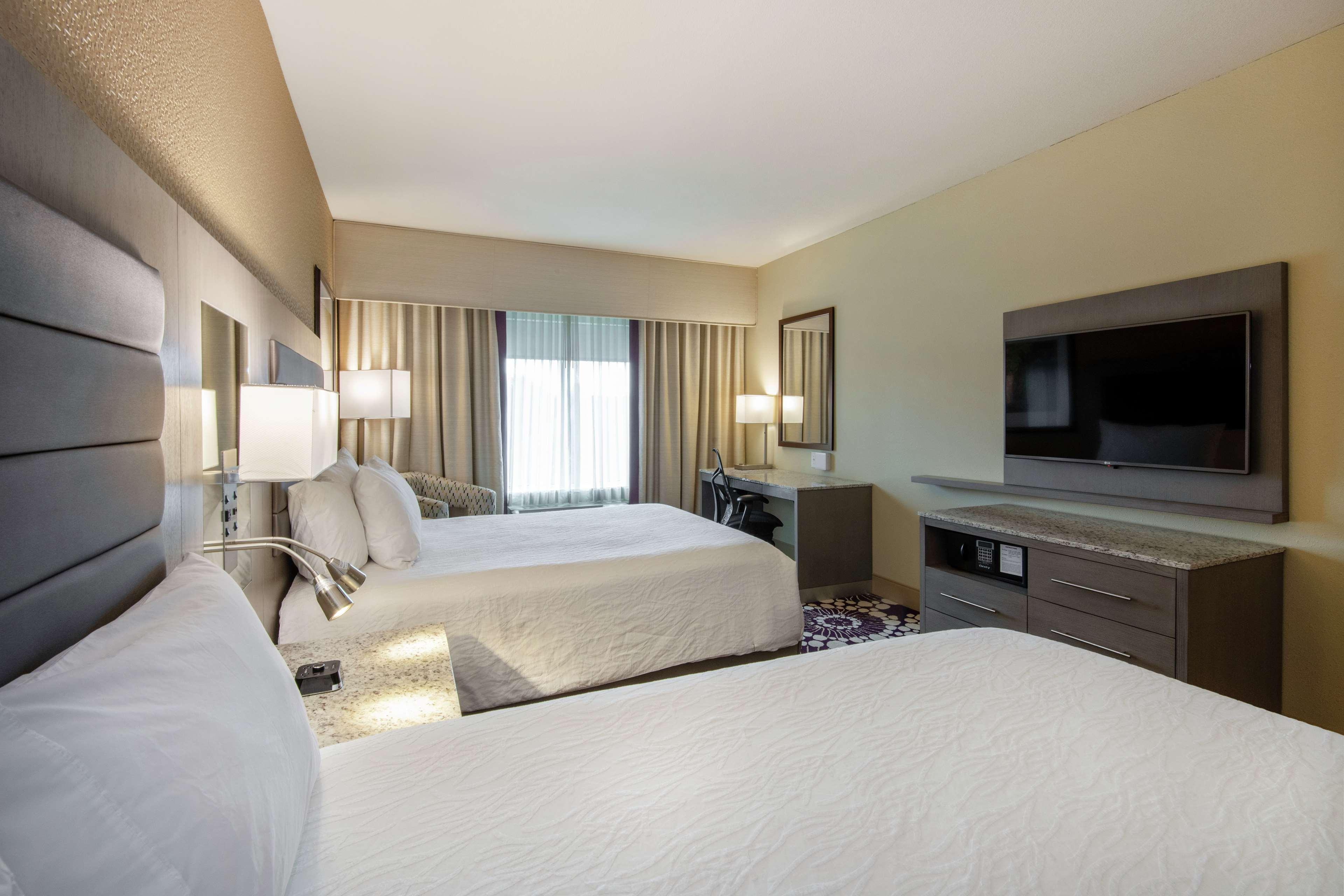 Hilton Garden Inn Raleigh/Crabtree Valley Esterno foto