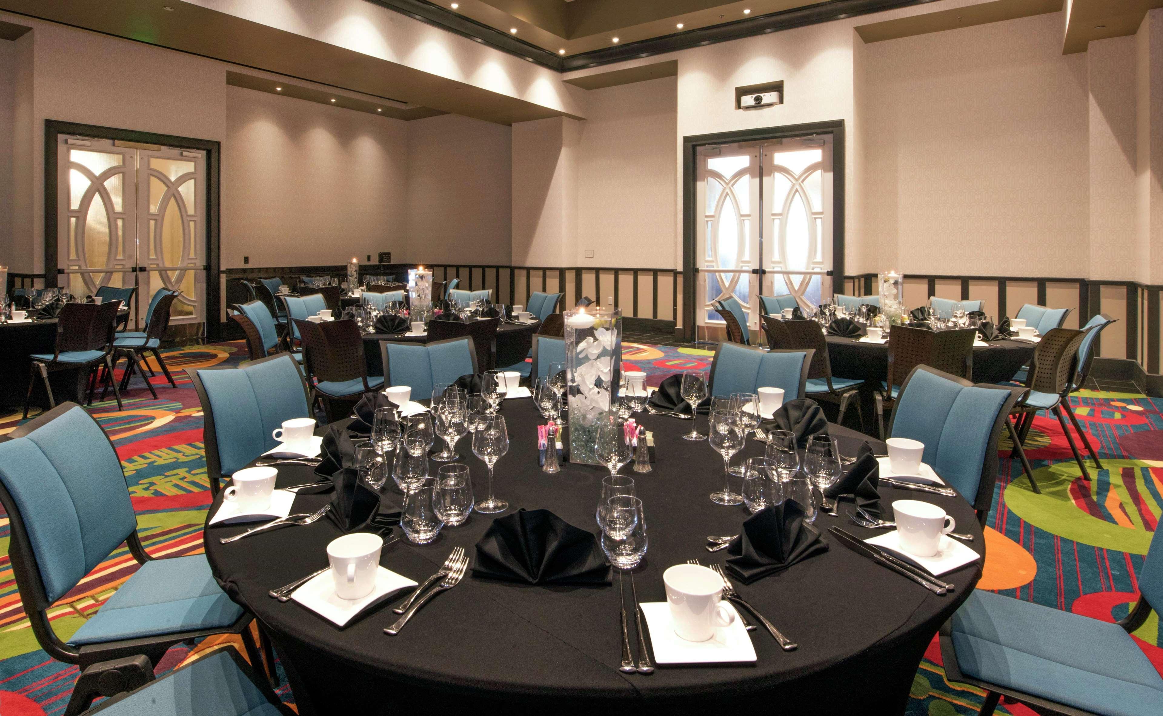 Hilton Garden Inn Raleigh/Crabtree Valley Esterno foto