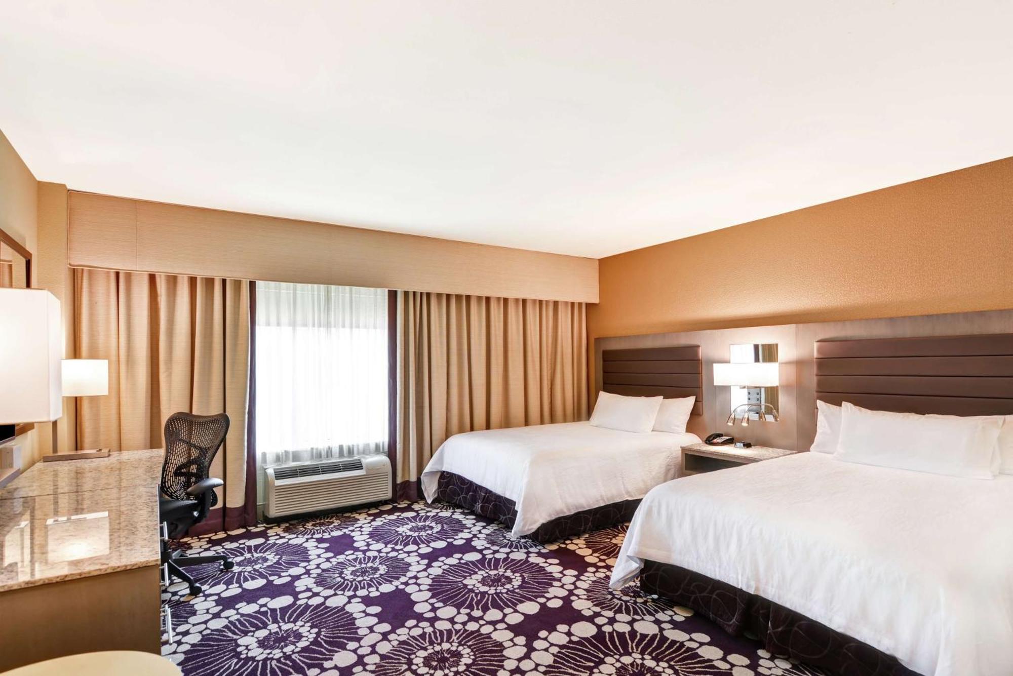 Hilton Garden Inn Raleigh/Crabtree Valley Esterno foto