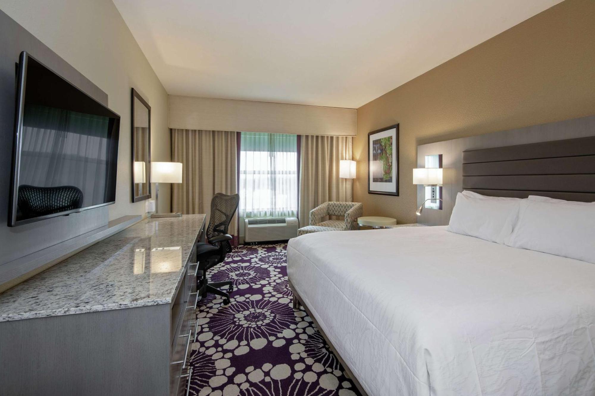 Hilton Garden Inn Raleigh/Crabtree Valley Esterno foto