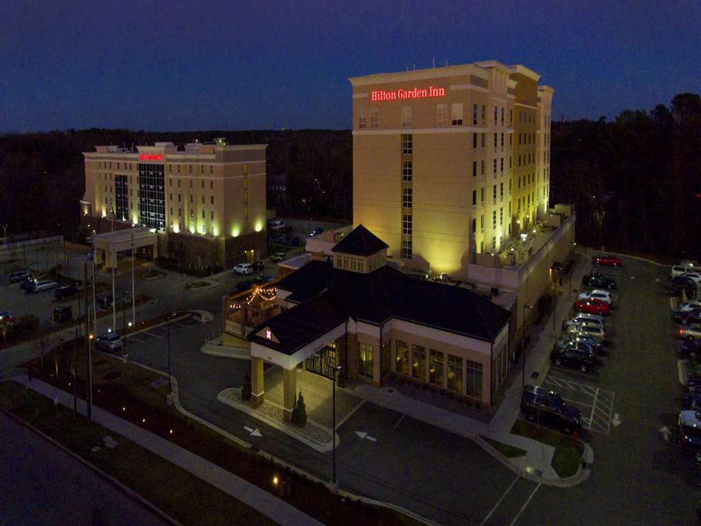 Hilton Garden Inn Raleigh/Crabtree Valley Esterno foto