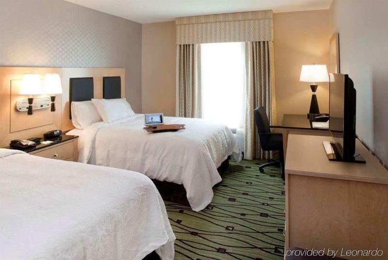 Hilton Garden Inn Raleigh/Crabtree Valley Esterno foto